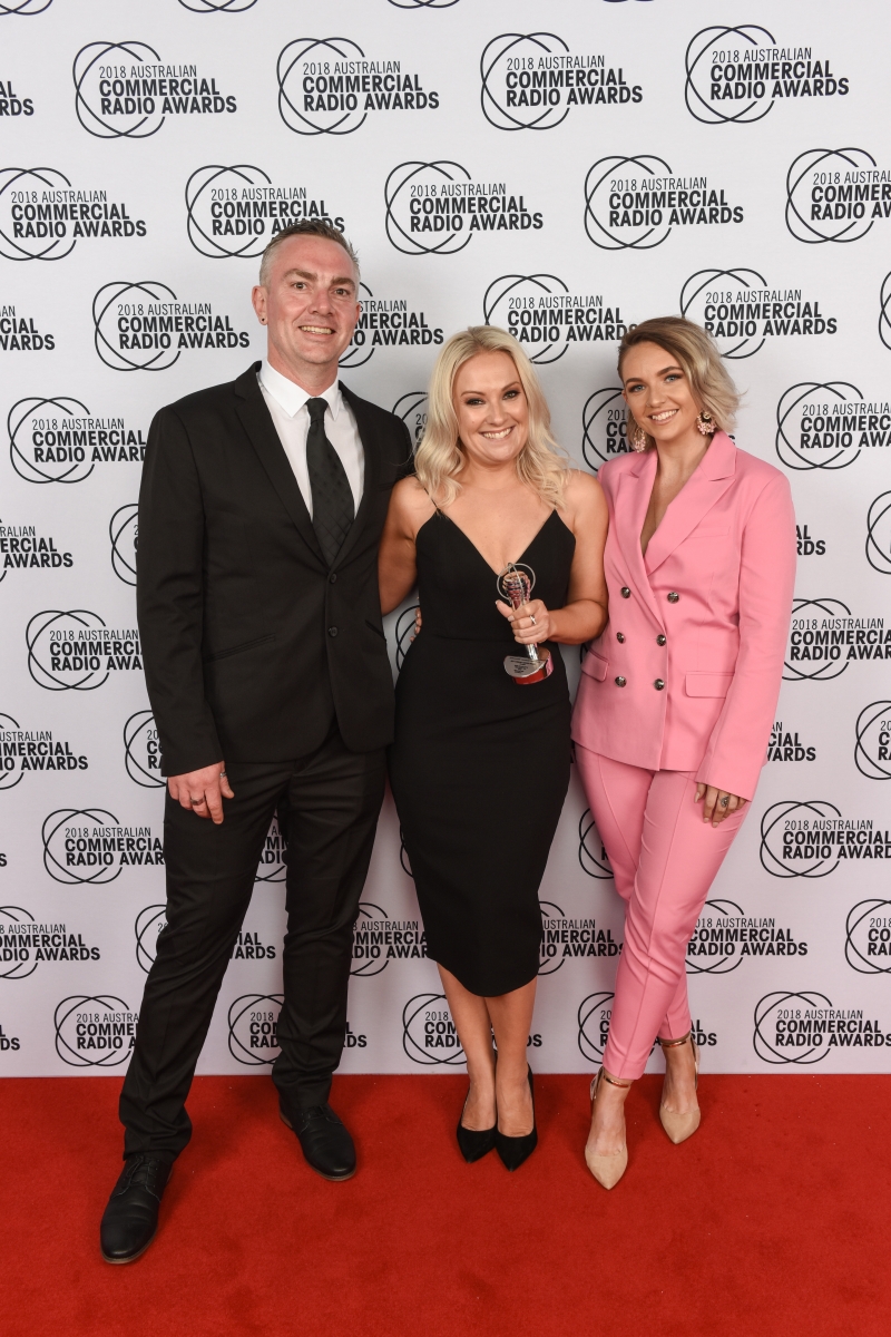 i98FM’S  ILLAWARRA CONVOY AND CHRISTIE HAYES WIN NATIONAL RADIO AWARDS!